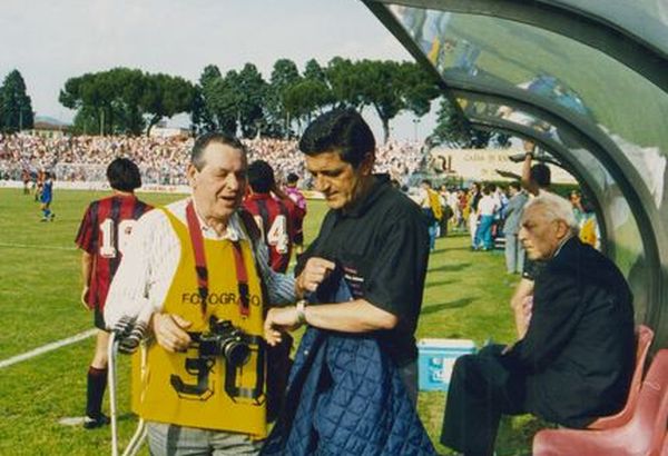 Lucchese120 - il fotografo Alcide Tosi e il calciatore della lucchese Corrado Orrico